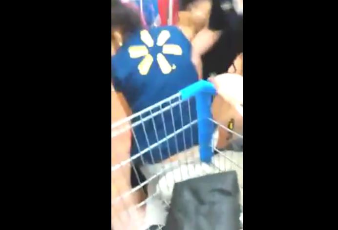 Walmart employees fighting